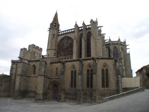 Carcassonne_kirche_innerhalb_der_cite