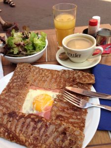 Galette_complète_in_Annecy,_France_-_20130714 (1)