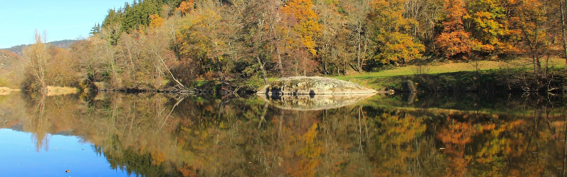 Château perché sur une colline dans la vallée de la Loire